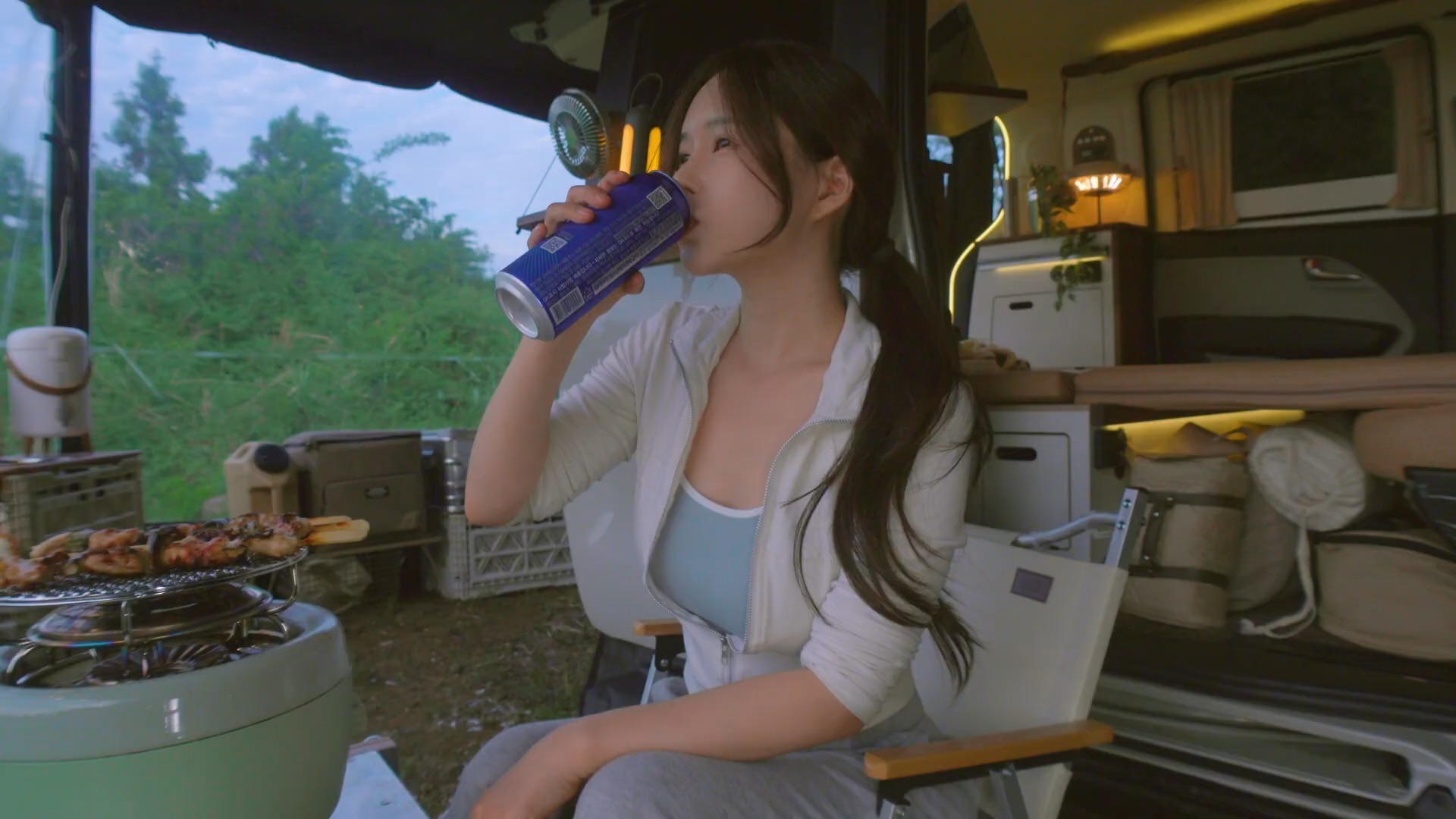 黄仁勋称赞DeepSeek：杭州是“中国硅谷”